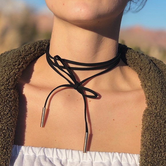 RESTOCKED✨ Multi Way Gold Tip Black Choker - Picture 4 of 5